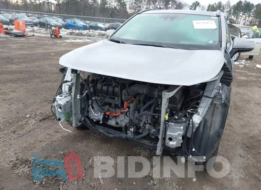 4T3B6RFV2RU143880 Photo# 6
