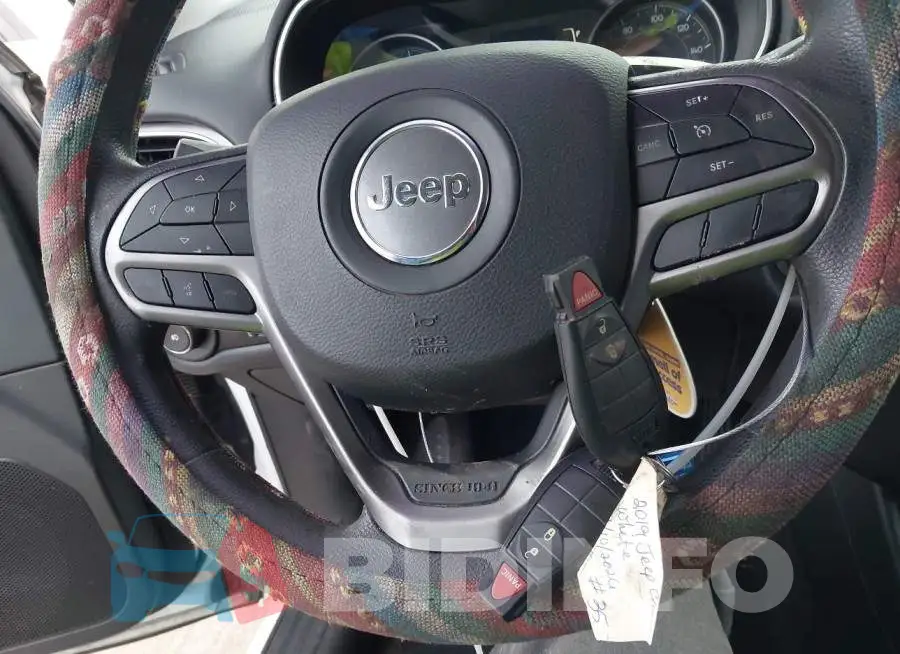 1C4PJLCB8KD332452 Photo# 11