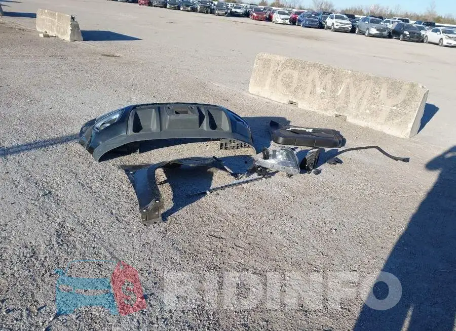 1GCGSCE37G1212816 Photo# 12