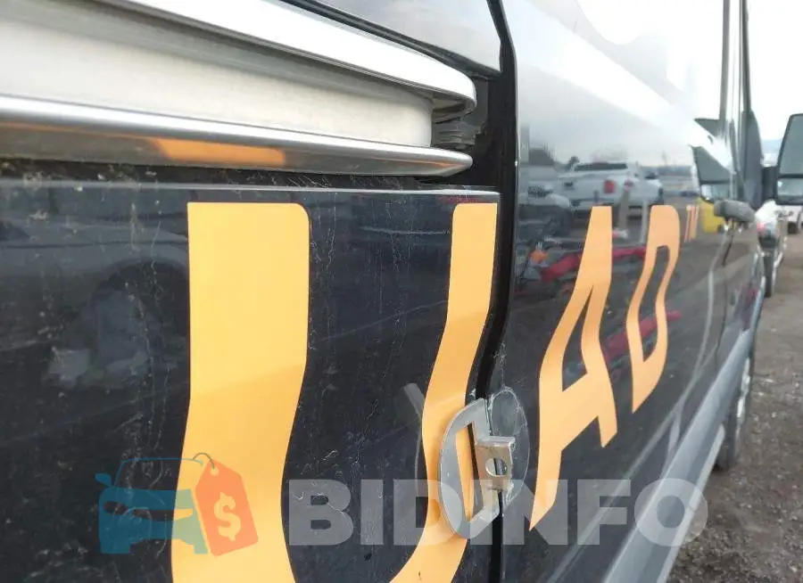 1FTYR2CM5HKB51337 Photo# 12