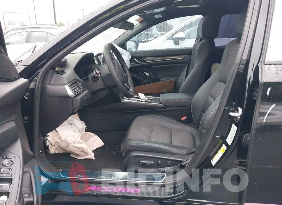1HGCV2F37MA014670 Photo# 5