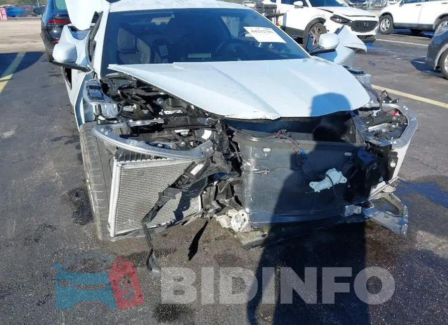 1G1YC2D4XP5128030 Photo# 6