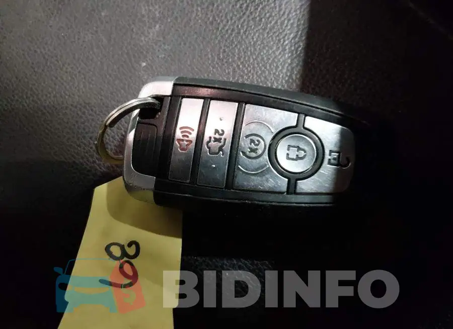 1FM5K8F83JGB70465 Photo# 11