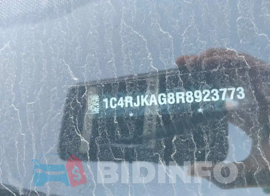 1C4RJKAG8R8923773 Photo# 9