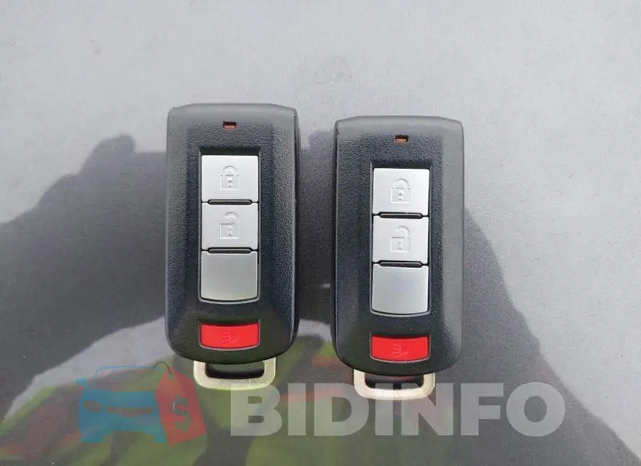 ML32A4HJ1HH000664 Photo# 11