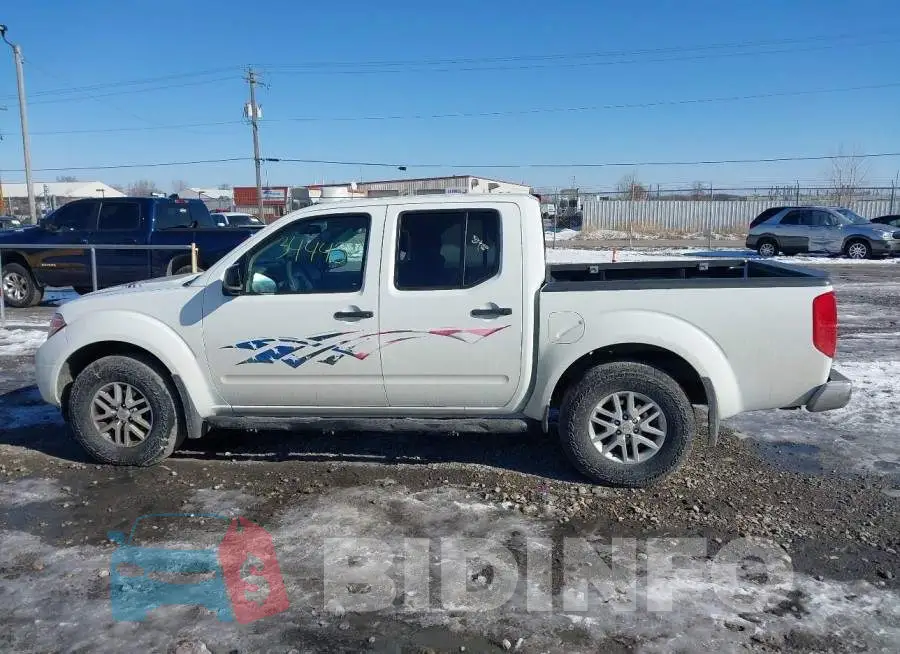 1N6AD0EV5JN758155 Photo# 15