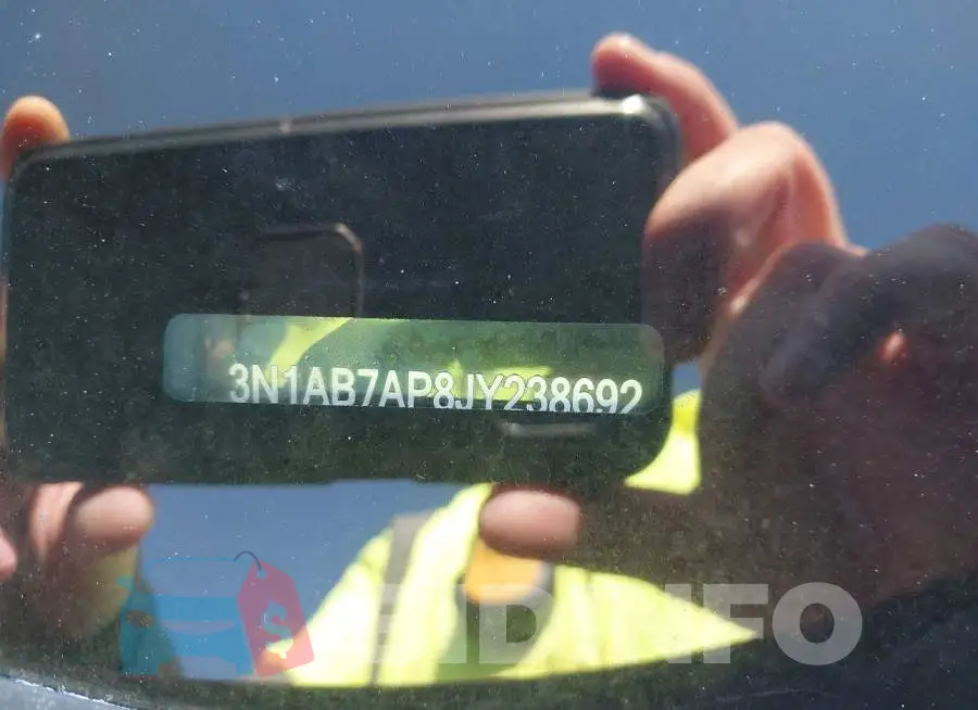 3N1AB7AP8JY238692 Photo# 9