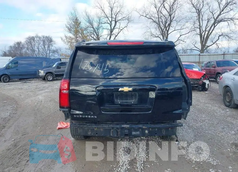 1GNSCHKC8KR175754 Photo# 17