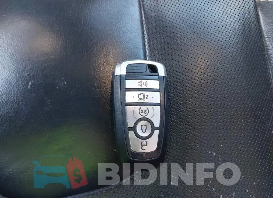 3FA6P0RUXLR100287 Photo# 11