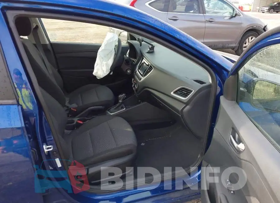 3KPC24A64NE178963 Photo# 5