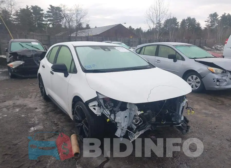 JTND4MBE9M3138867 Photo# 1