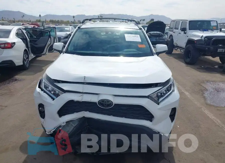 2T3C1RFV8KW048863 Photo# 6