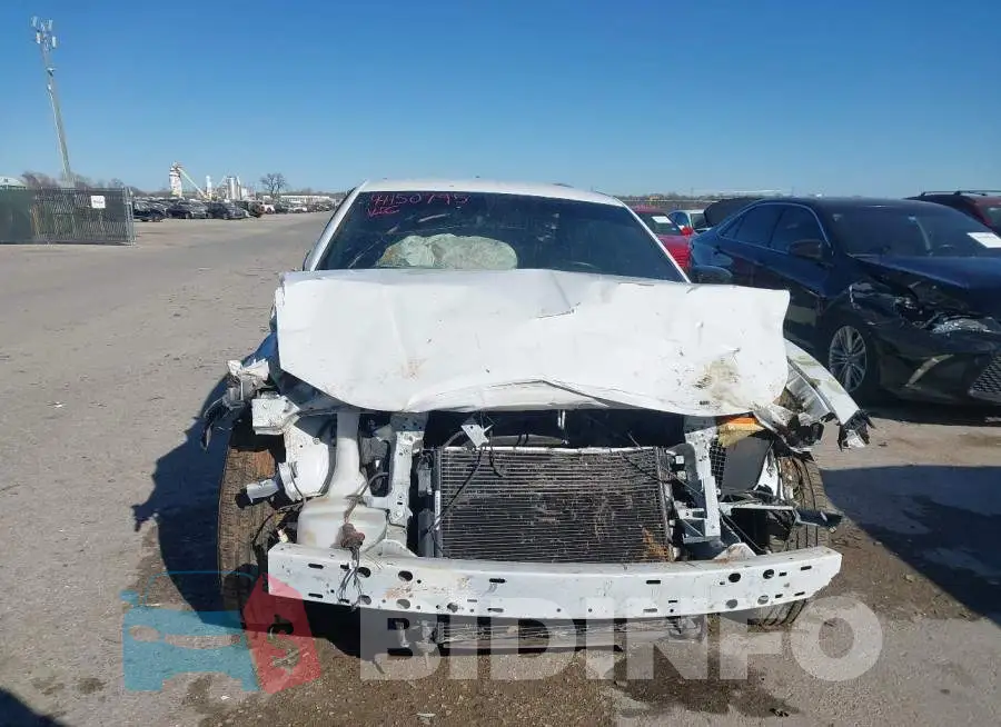 2C3CDXBG9PH529882 Photo# 12
