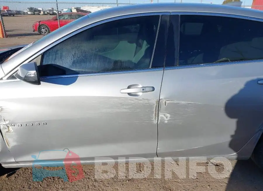 1G1ZD5ST7JF192637 Photo# 14