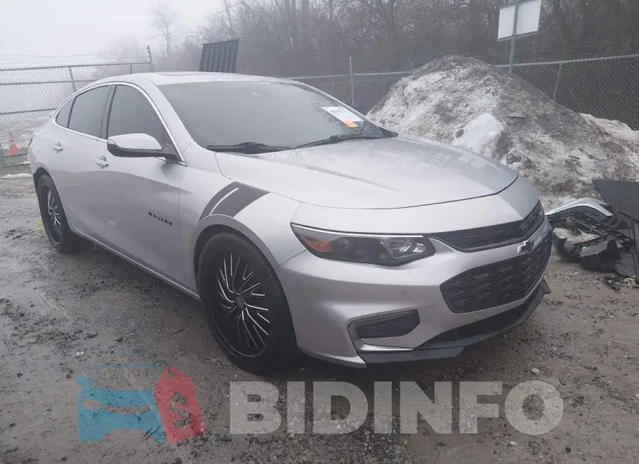 1G1ZE5SX3JF217811 Photo# 1