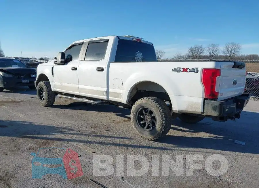 1FT7W2B64HEE98647 Photo# 3