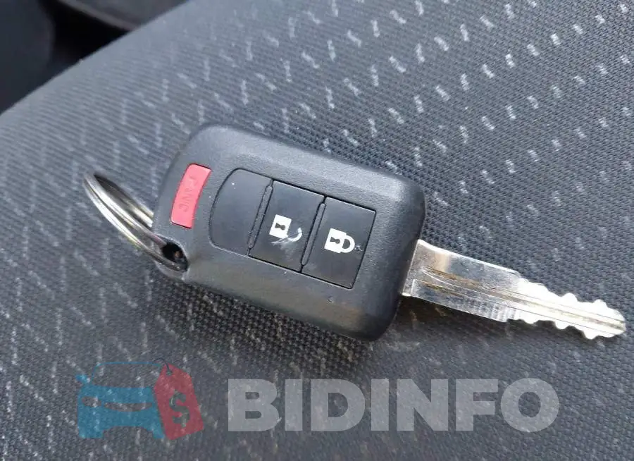 ML32FUFJ3RHF04531 Photo# 11