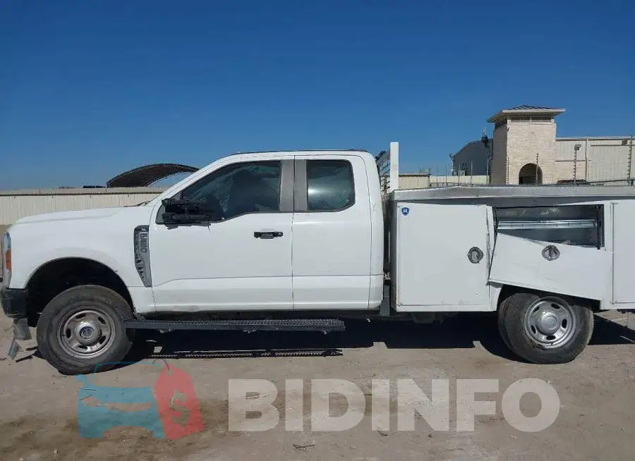 1FT8X2BA3RED94271 Photo# 14
