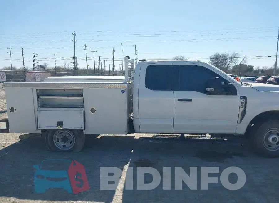 1FT8X2BA3RED94271 Photo# 13
