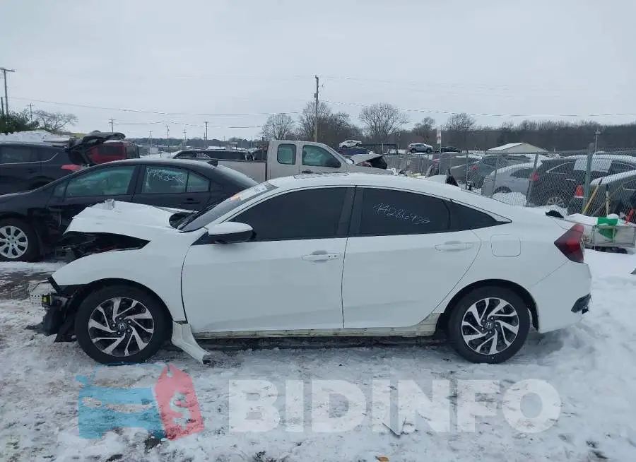 19XFC2F77HE074522 Photo# 14