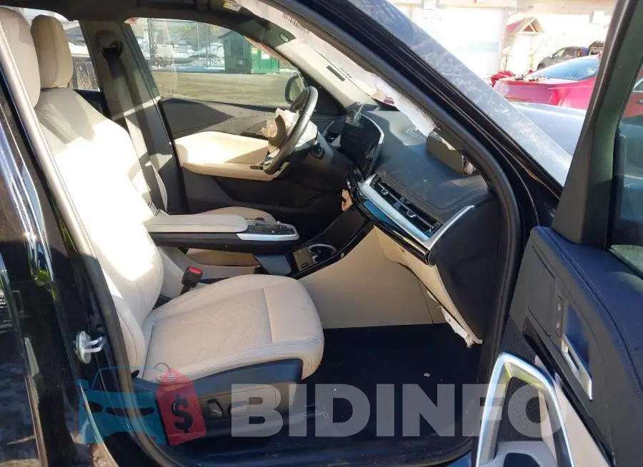 WBX73EF09S5086704 Photo# 5