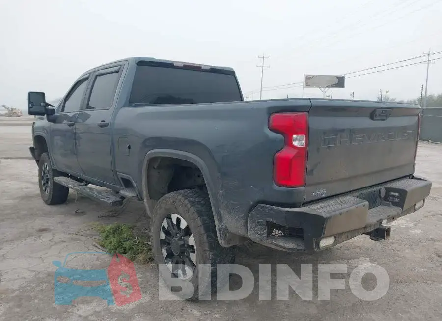 1GC4YME77LF165553 Photo# 3