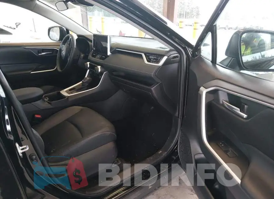 2T3A1RFV1RC403214 Photo# 5