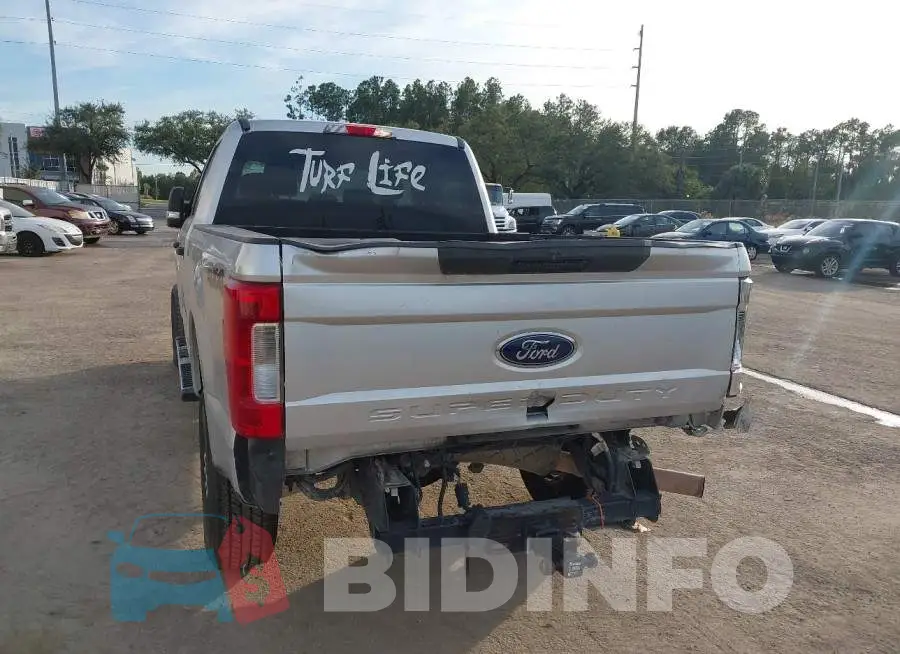 1FT7W2B65JEB34906 Photo# 18