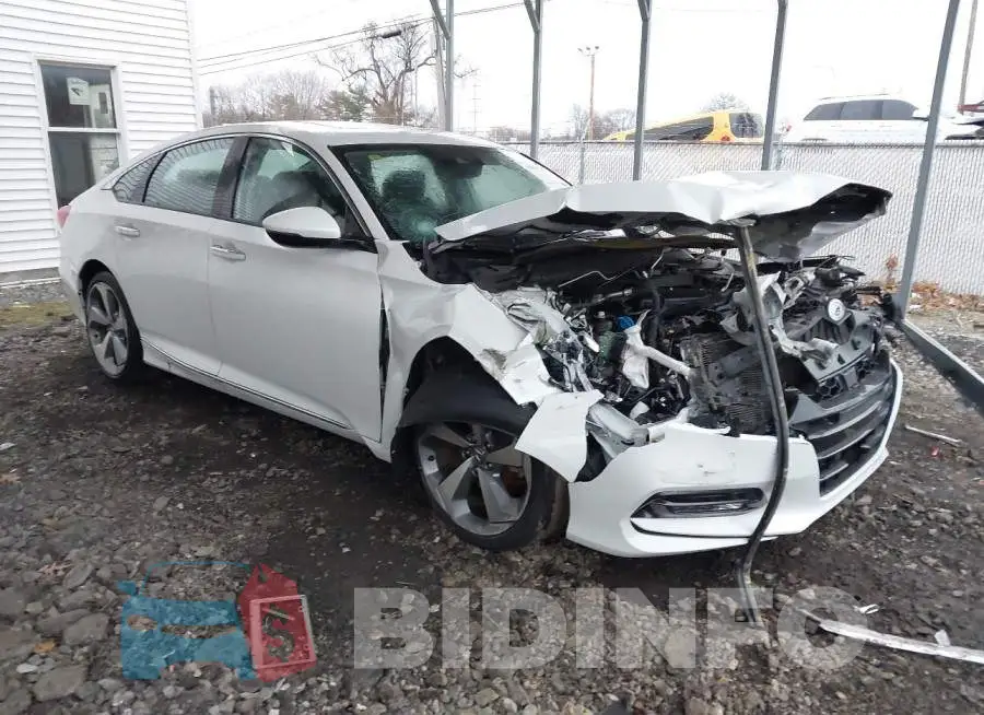 1HGCV2F99JA005811 Photo# 1
