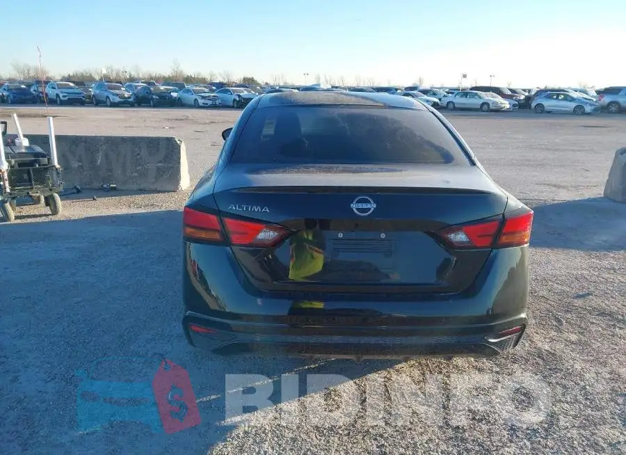 1N4BL4BV2PN352869 Photo# 17