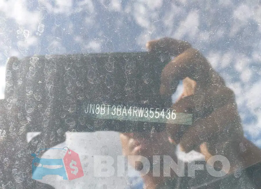 JN8BT3BA4RW355436 Photo# 9