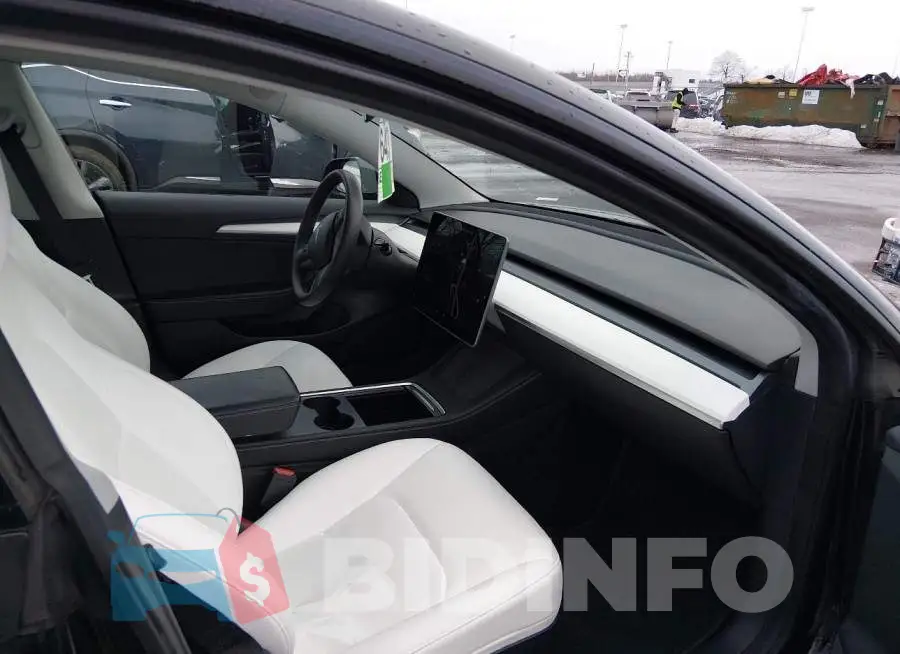 5YJ3E1EB5MF093751 Photo# 5