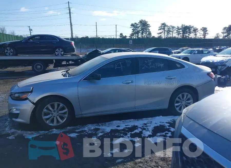1G1ZD5ST9KF116614 Photo# 13