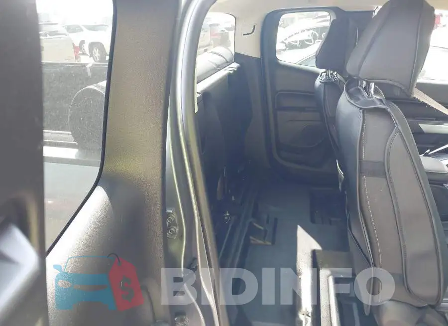 1GCHSCEA4M1255413 Photo# 8