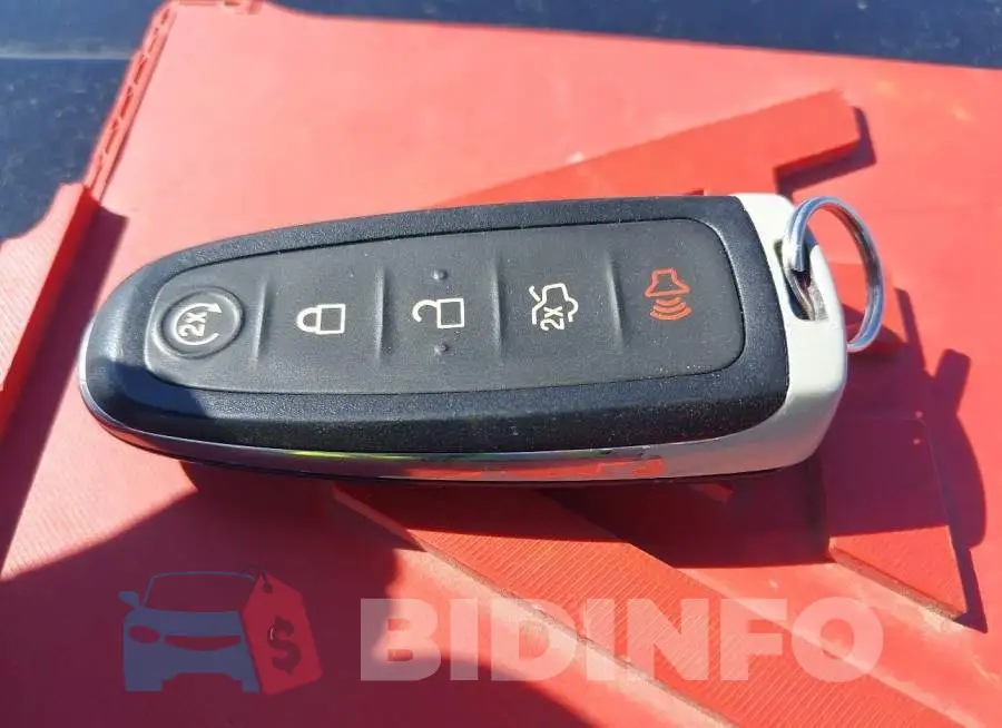 1FAHP2E82GG140440 Photo# 11