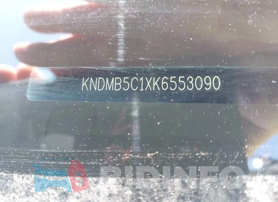 KNDMB5C1XK6553090 Photo# 18