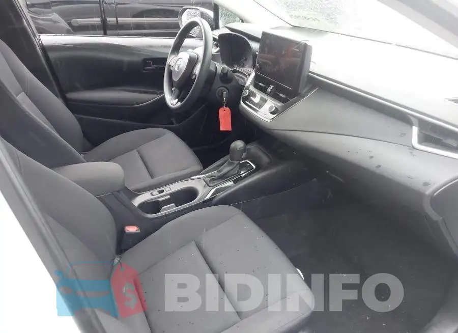 5YFB4MDE2RP127961 Photo# 5
