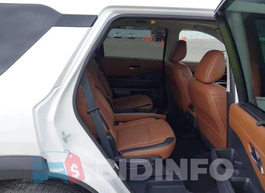 5N1DR3DKXNC203242 Photo# 8