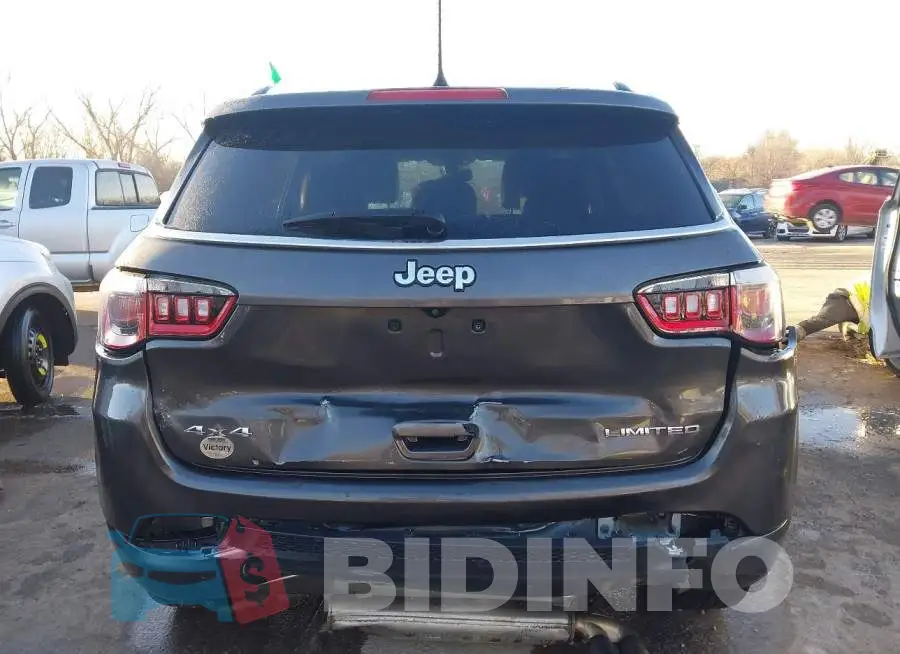 3C4NJDCB8LT126878 Photo# 16