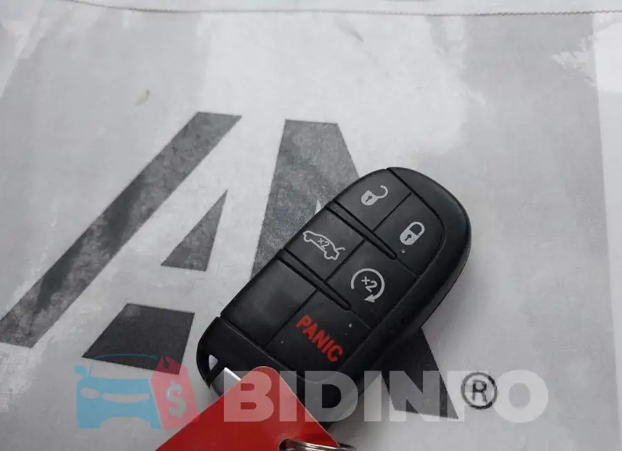 2C3CDXBG4PH656586 Photo# 11