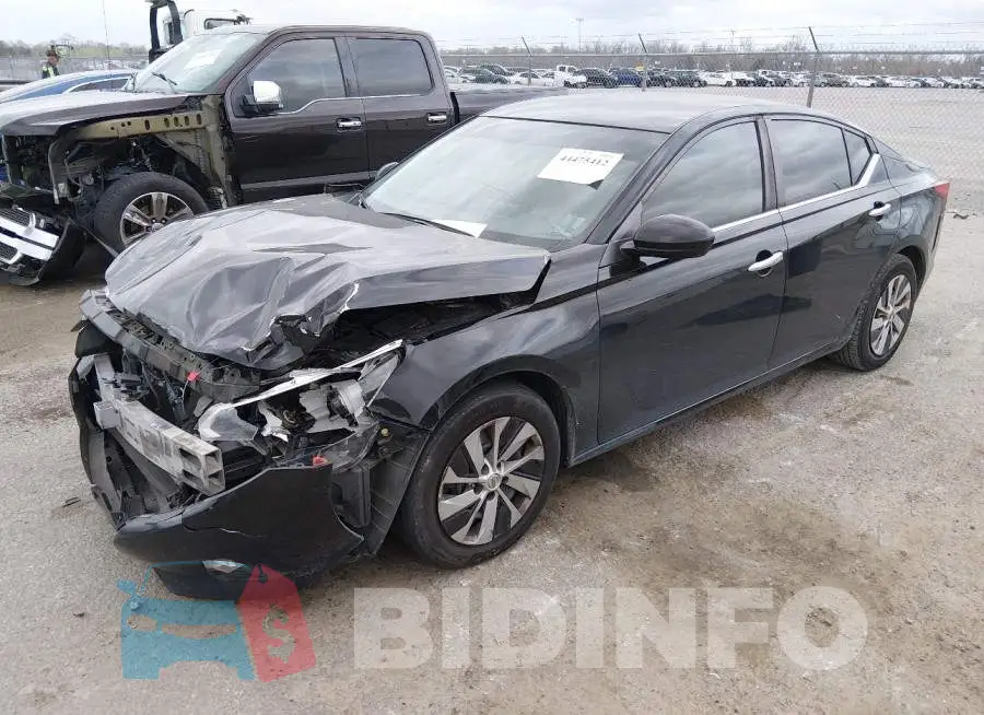 1N4BL4BV7LN302897 Photo# 2