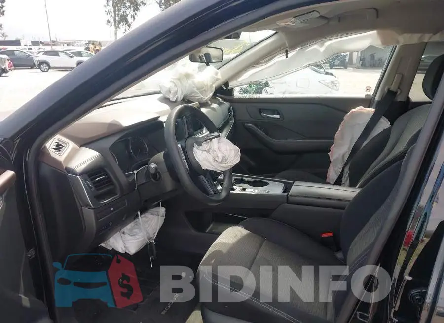 5N1BT3BA7PC771986 Photo# 5