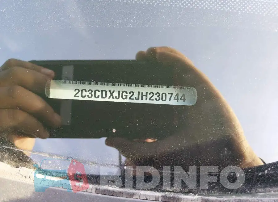 2C3CDXJG2JH230744 Photo# 9