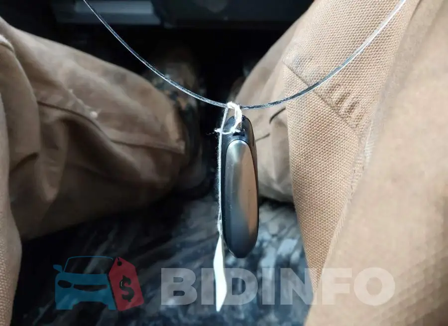 JF2GUADC5RH361821 Photo# 11