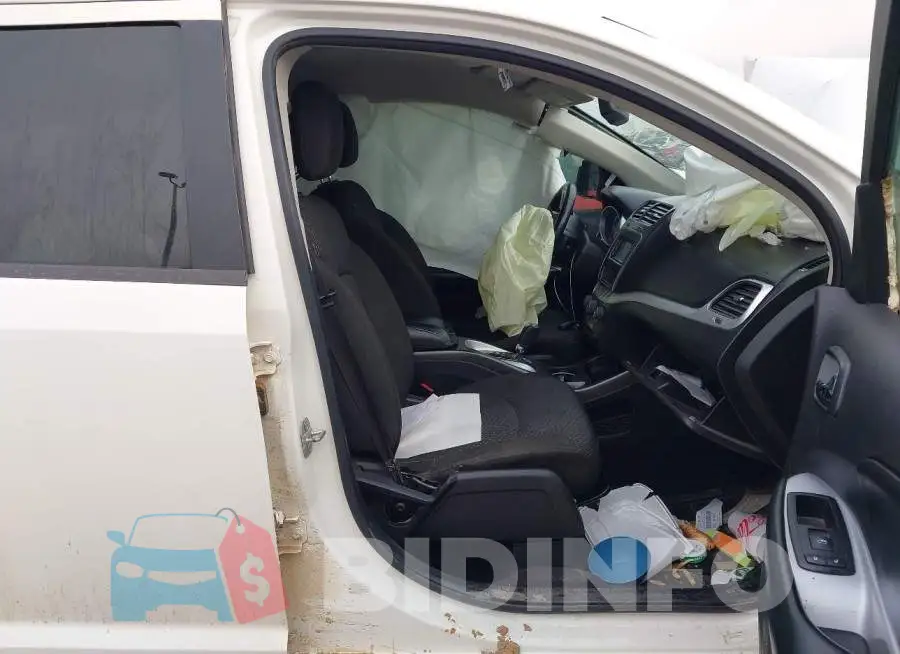 3C4PDCAB1LT181122 Photo# 5