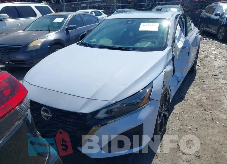 1N4BL4CV9PN340717 Photo# 12