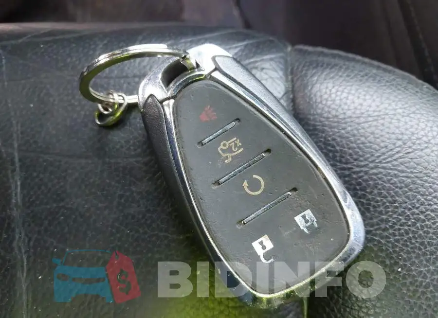1G1ZE5ST0HF112408 Photo# 11