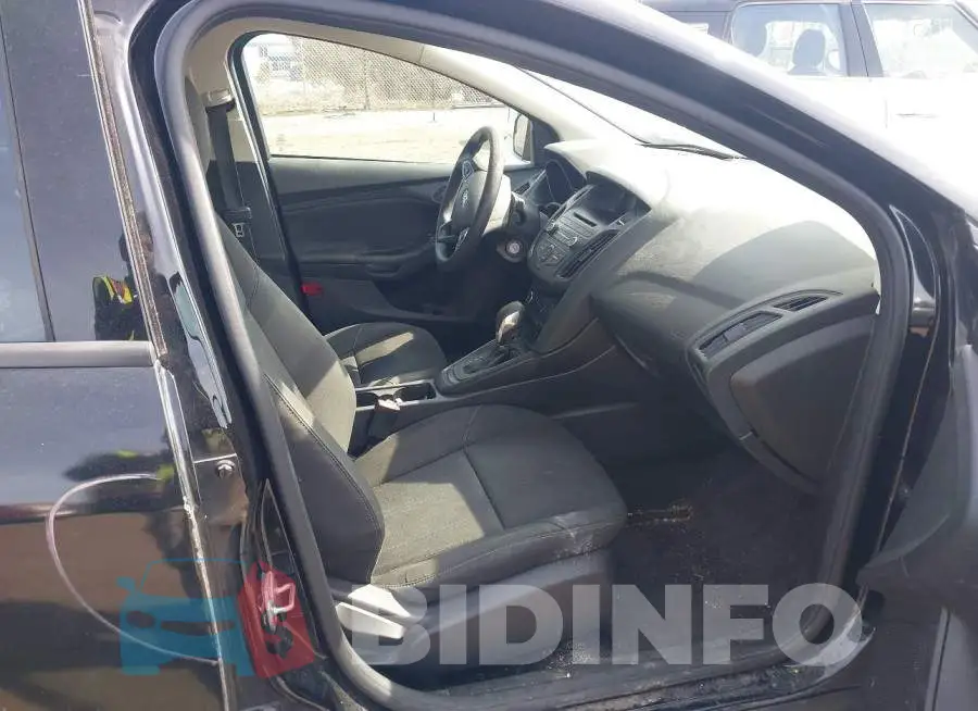 1FADP3E24HL312735 Photo# 5