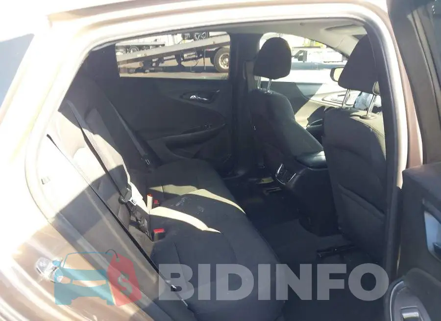 1G1ZD5ST0JF267677 Photo# 8