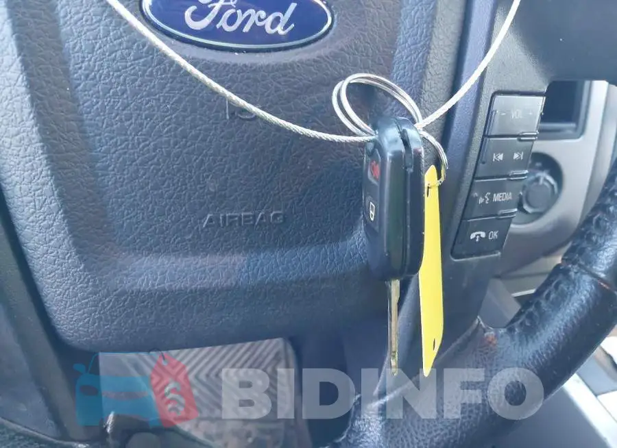 1FMJU1JT8HEA74395 Photo# 11